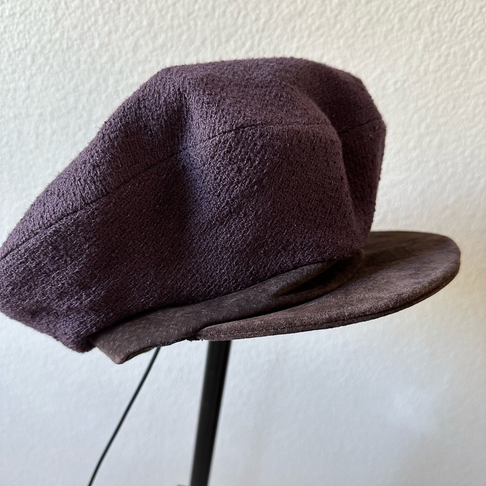 Deborah Rhodes Collection Brown Fabric/ Suede Newsboy Style Cap